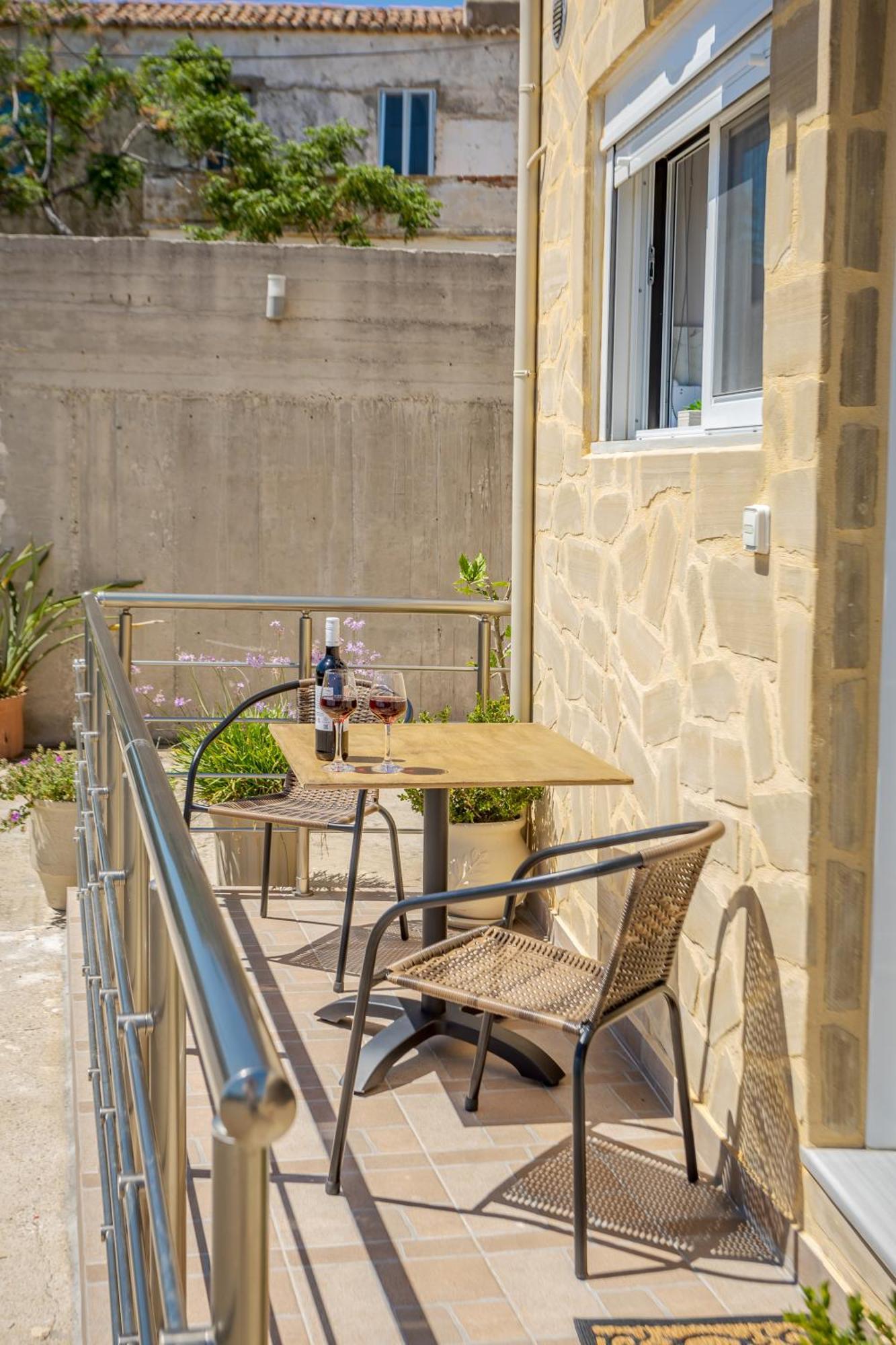 Petra'S Charming Home, 500M To Beach Chania  Exteriör bild
